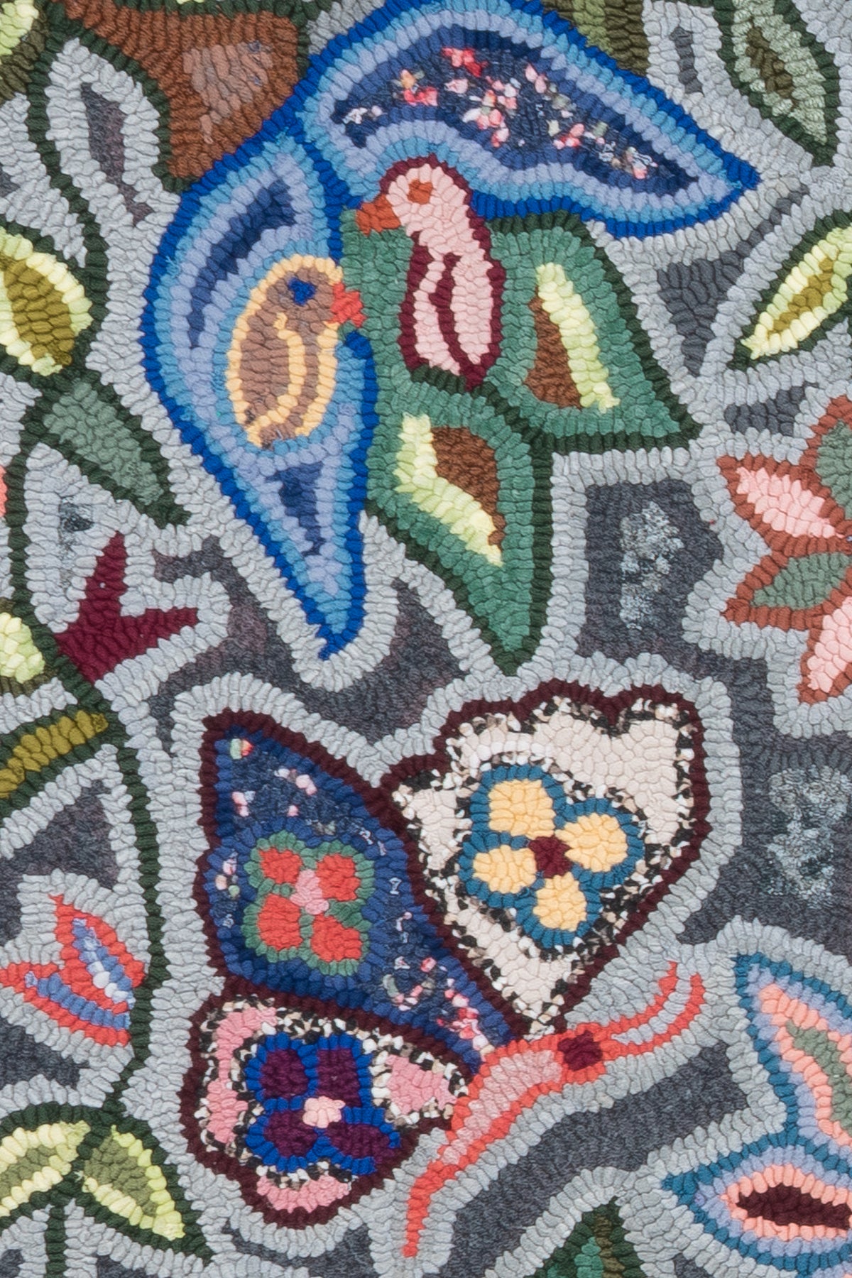 ¨Enchanted Floral Garden¨ Hand-Hooked Large Rug