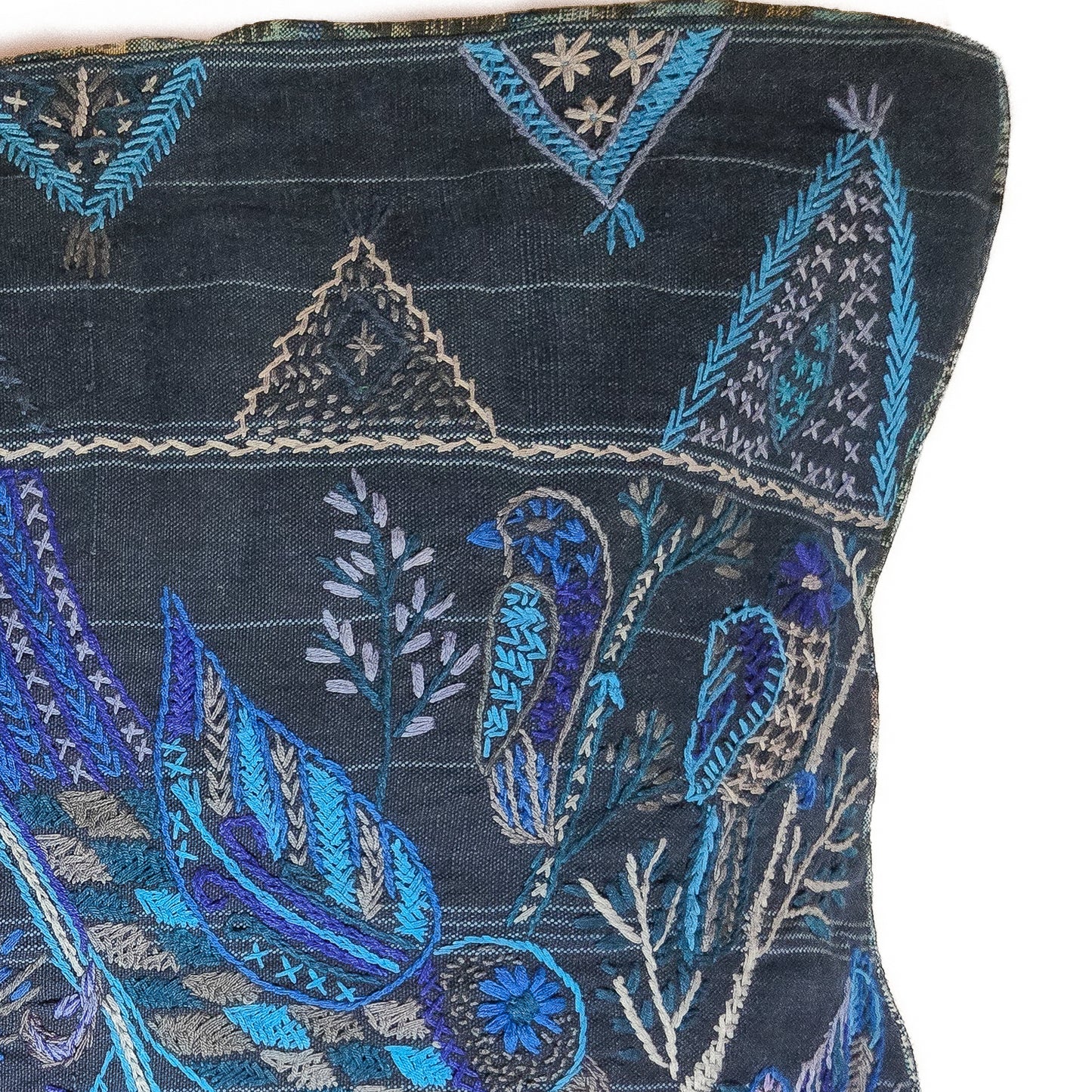 Birds whit Geometric  Embroidered Pillow Cover