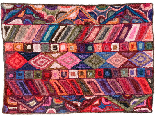 Geometric Medium Rug